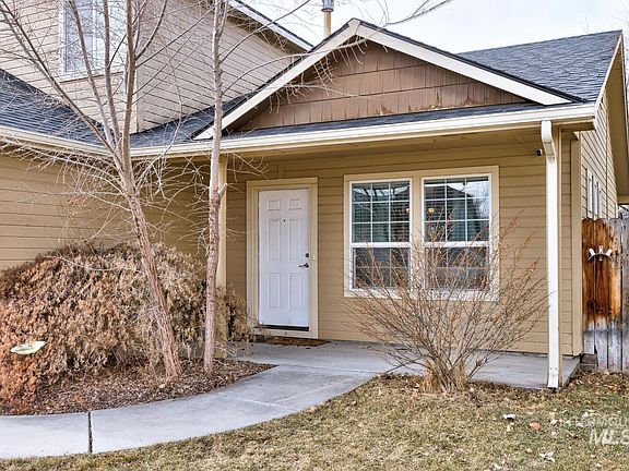 2nd image of 1057 N Nichole Ave