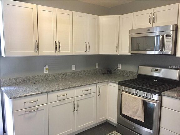 4th image of 1634 Mount Vernon St