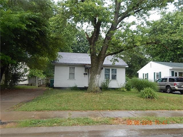 1st image of 812 N 70th St