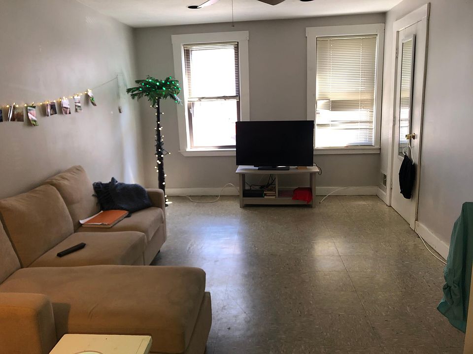 2nd image of 170 Dorchester St #1