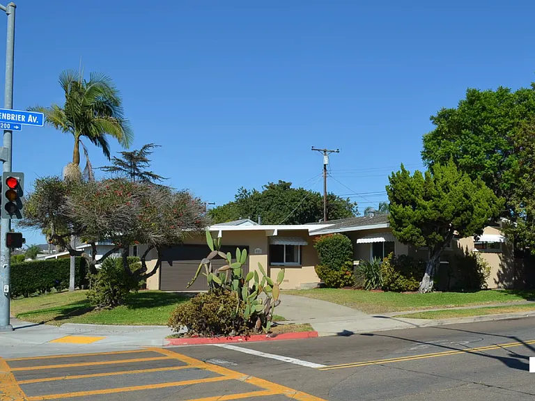 5301 Waring Rd — Photo 1