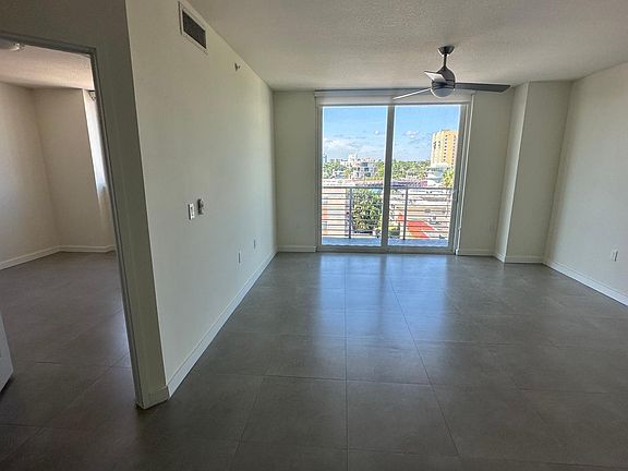 4th image of 728 NW 2nd St #430