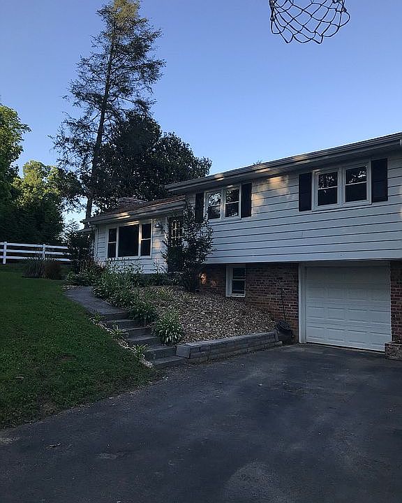 1st image of 329 Flannagan Dr