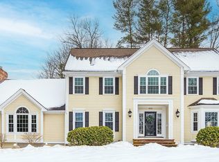 570 Boston St, North Andover, MA 01845