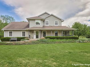 8700 Nilsen Ct, Harvard, IL 60033