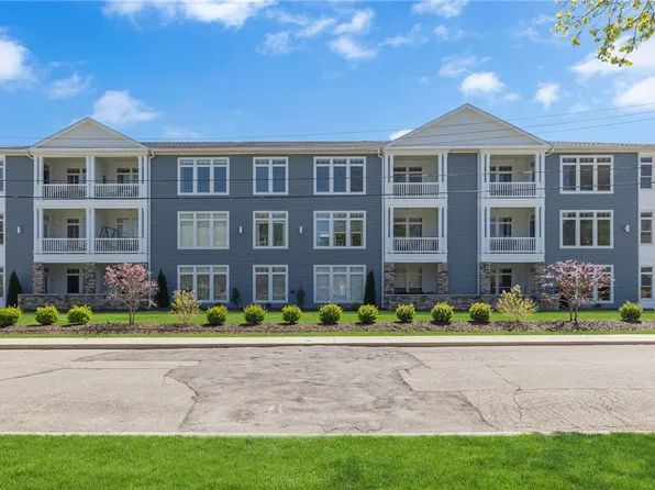 895 Corporation St #304, Beaver, PA 15009