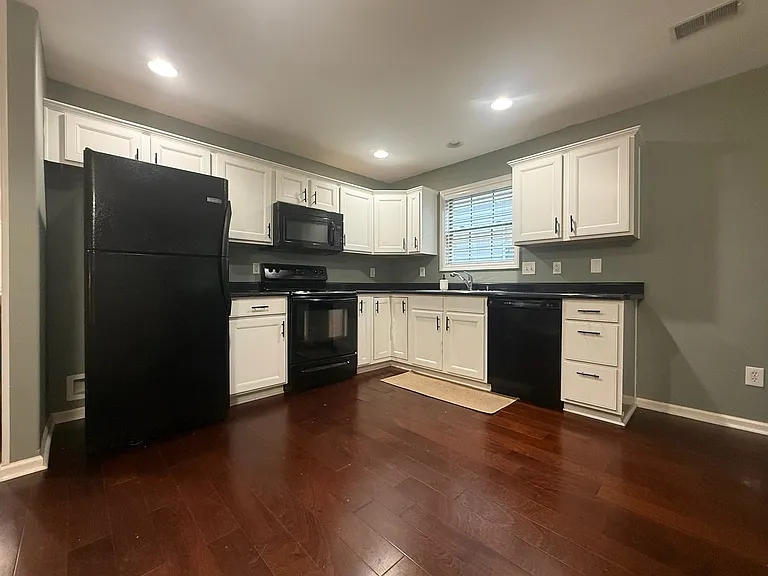 3854 Pine Ridge Way — Photo 5