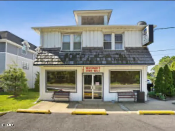 140 Wall St #1, West Long Branch, NJ 07764