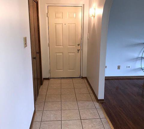 4th image of 15715 S Sunset Ridge Ct Unit 2S