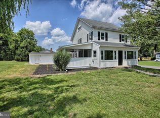 6 Woodland Ave, Hershey, PA 17033