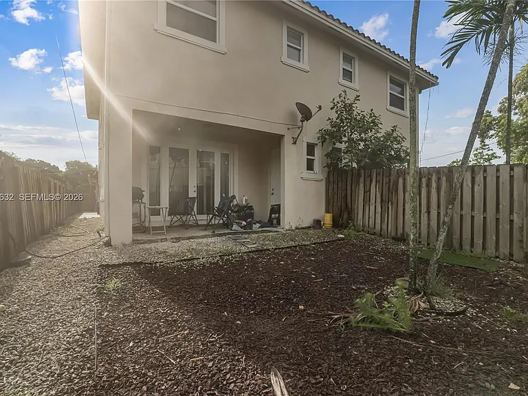 1111 NW 1st Ave #0 — Photo 37