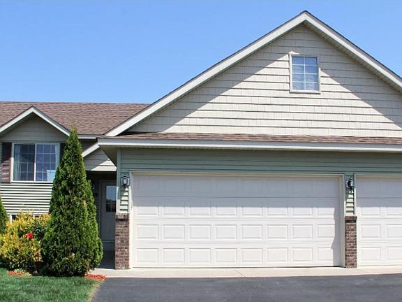 2nd image of 1339 Onyx Way NE