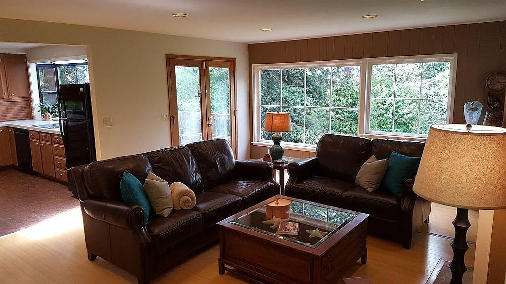3 bed, 2044 sqft, $5,500 — Photo 3