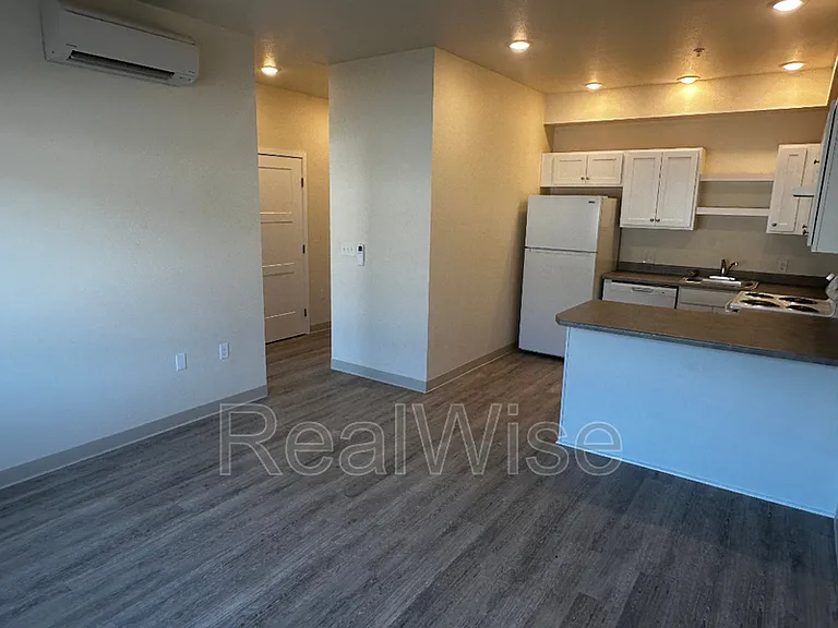 1935 Table Rock Rd #8 — Photo 14