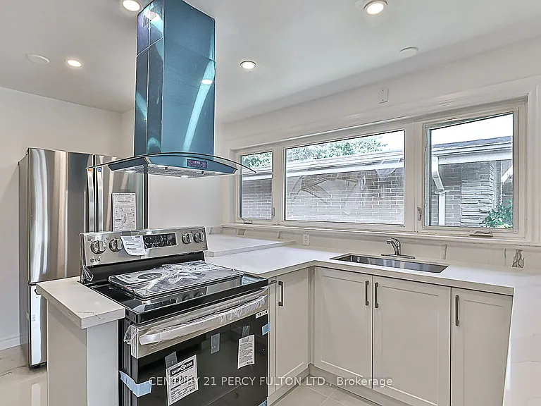6 Blithfield Ave #MAIN — Photo 4