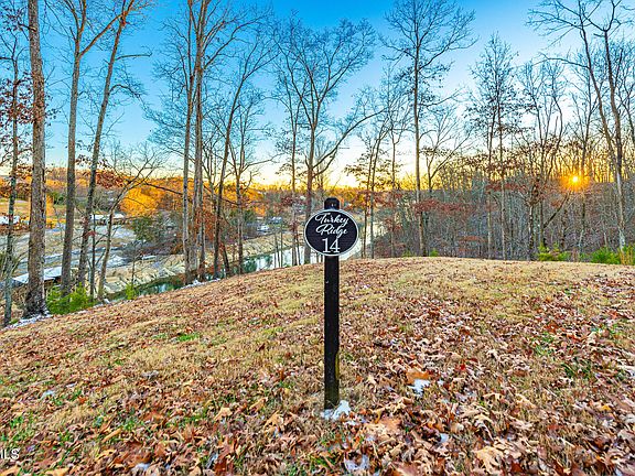 3rd image of 2294 Turkey Ridge Ln