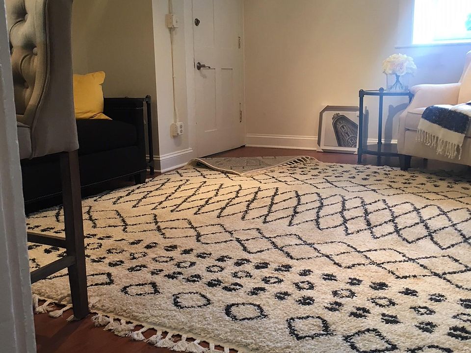 1st image of 14 Saint Louis Pl #14
