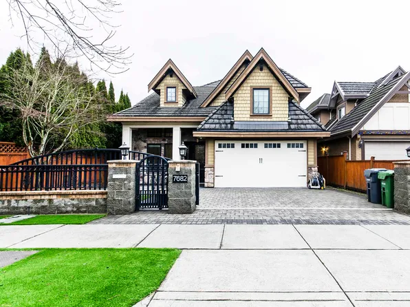 7682 Armstrong St, Richmond, BC V6Y 0C5