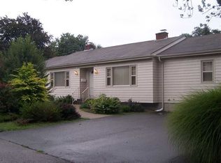 10 Peace St, Warwick, RI 02888