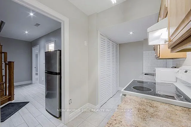 27 Lavender Rd — Photo 3