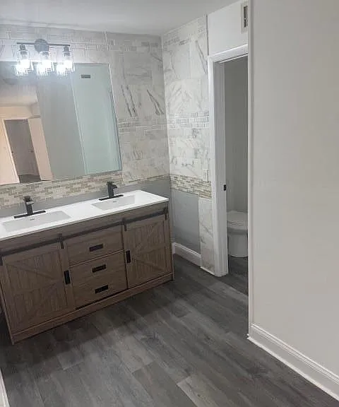 724 Springdale Cir — Photo 8