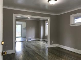 216 W Chesterfield Ave, Ferndale, MI 48220