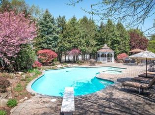 31 Fieldstone Ct, New City, NY 10956