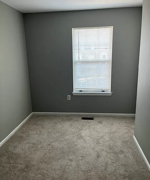 104 S Oak Cliff Ct — Photo 9