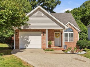 903 Stonebrook Ct, Paducah, KY 42003