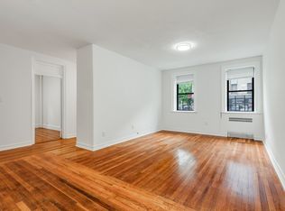 25-98 36th St #1C, Astoria, NY 11103