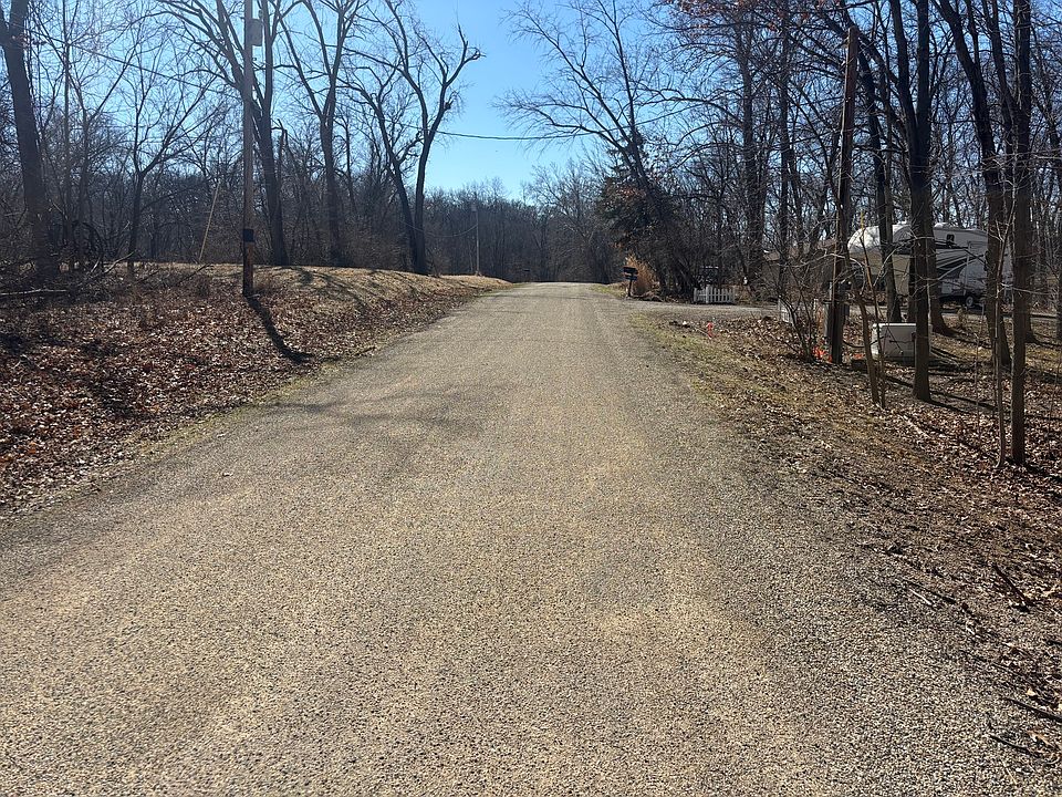 2nd image of 1673 Lakeside Ct