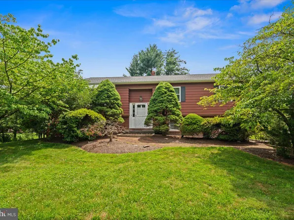 111 Howard Way, Pennington, NJ 08534