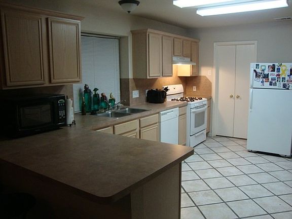 5th image of 9737 Maryville Ln