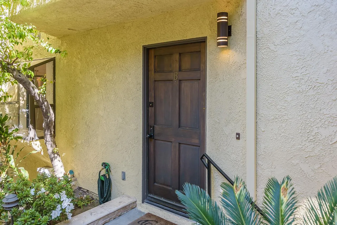 2 bed, 1456 sqft, $3,950 — Photo 2