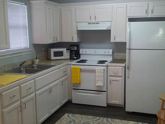 5th image of 6733 Montgomery Dr #603