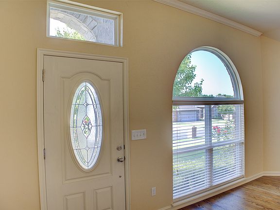 2nd image of 10715 Masters Cir