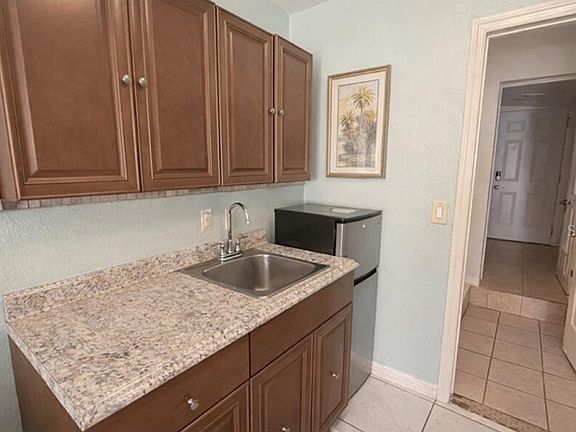 3rd image of 714 1ST AVENUE SW
