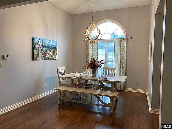 2nd image of 108 Jenna Brooke Ln