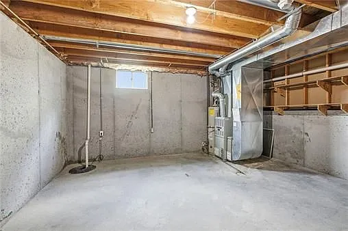 2521 NW Richard Dr — Photo 31