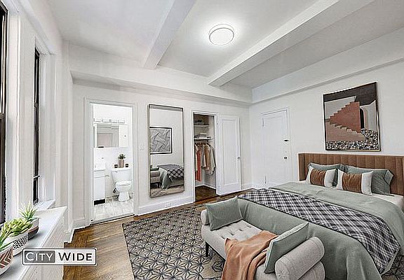 5th image of 140 E 46th St APT 2B