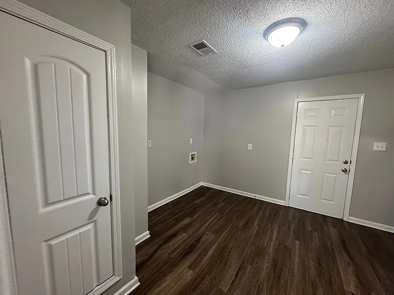 4628 Windward Dr — Photo 11