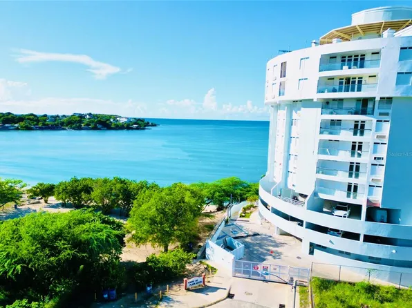 89 Saint Barcaza Cond Torre De Playa Sta #302, Guanica, PR 00653
