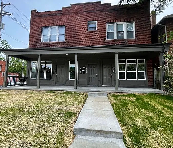 2468.5 Summit St #A — Photo 1