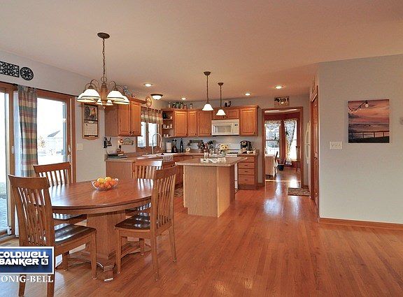 5th image of 1754 Charles Waite St