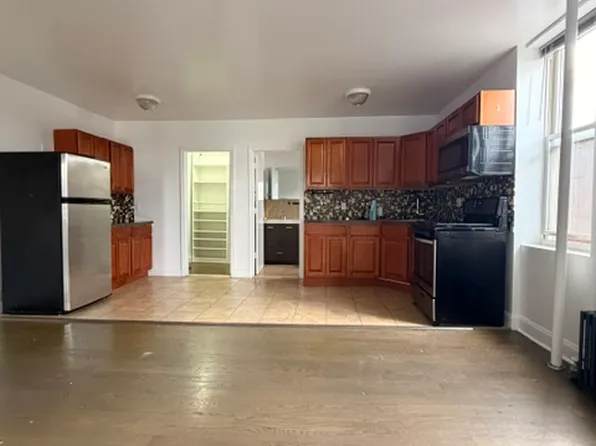 (undisclosed Address), Weehawken, NJ 07086