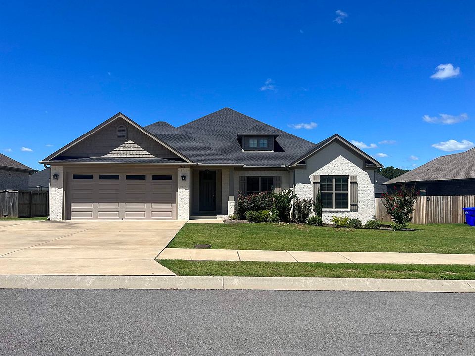 1st image of 1905 Pecan Creek Dr