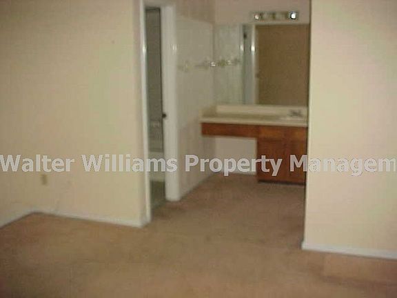 2nd image of 3981 Meadowview Dr N