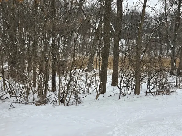 5N572 Hidden Springs Dr, St Charles, IL 60175