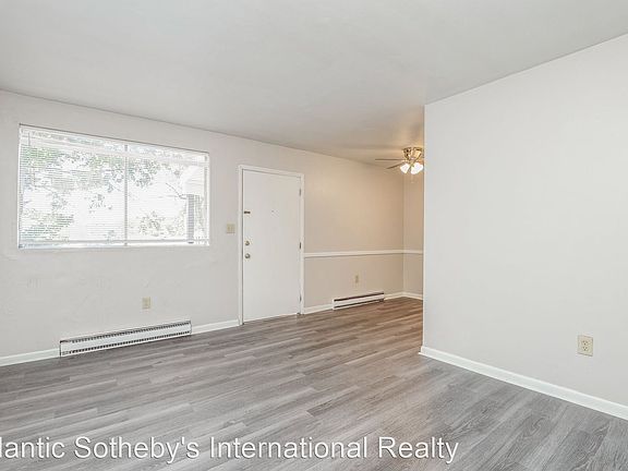 2nd image of 5539 Iowa Ave Unit N