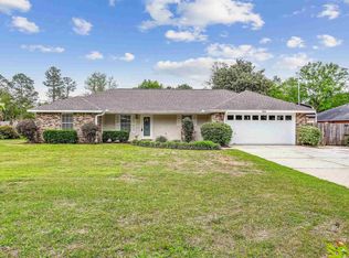 1560 Silver Ridge Dr, Cantonment, FL 32533